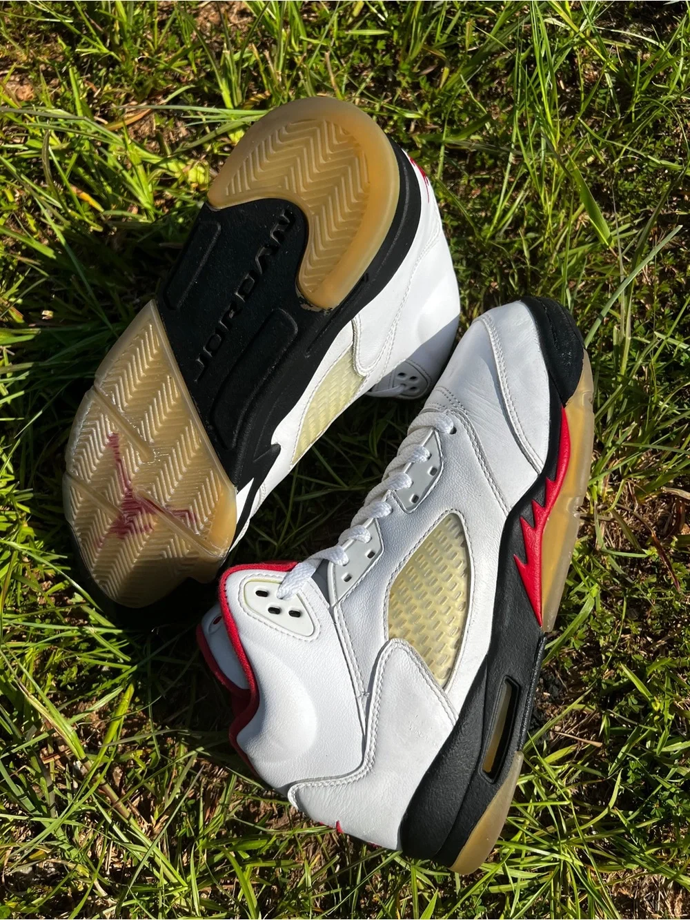 CLEAN Air Jordan size 7 Mens 5 V Retro Fire Red 2020 Shoes
